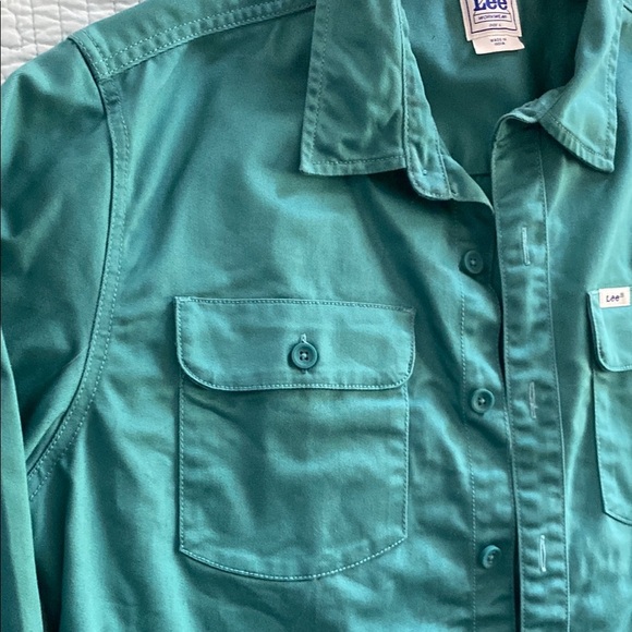 NWOT Levi's Green Casual Button Down Shirt with Long Sleeves - Picture 3 of 5